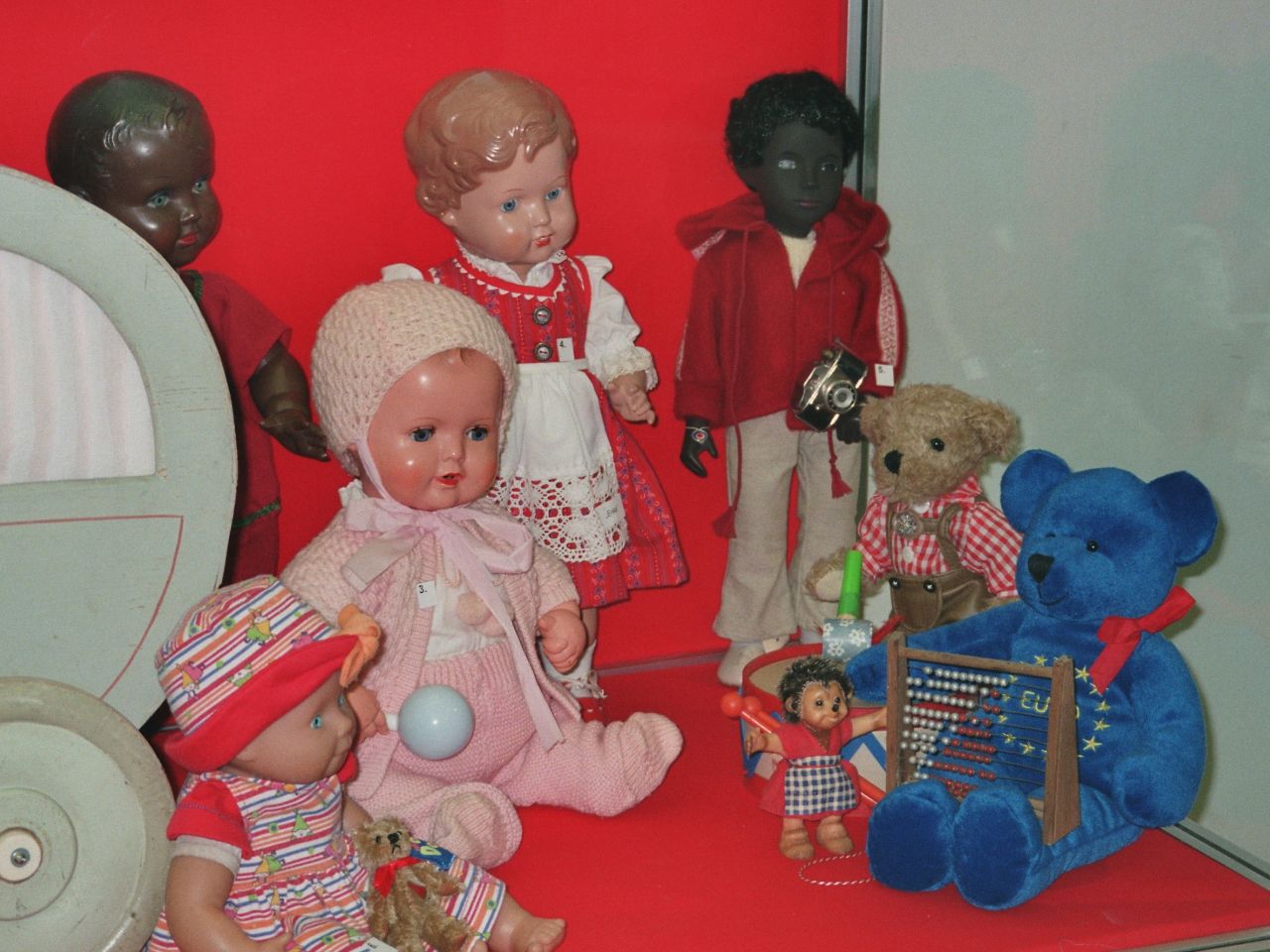 Alte Spielsachen und Puppen aus dem Wienerwaldmuseum Eichgraben
